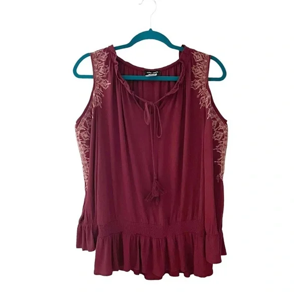 Alpha Amour Maroon Cold Shoulder Tassel Flare Sleeve Ruffle Hem Blouse - Picture 1 of 10